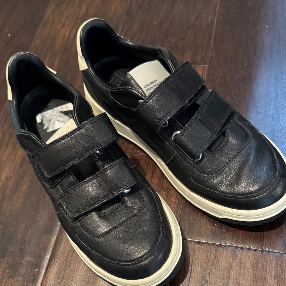Steve Madden Women's Black Leather Velcro Sneakers